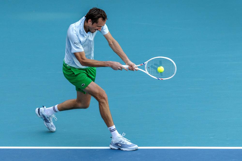 意媒：AC米兰将和罗马在冬窗争夺齐尔克泽